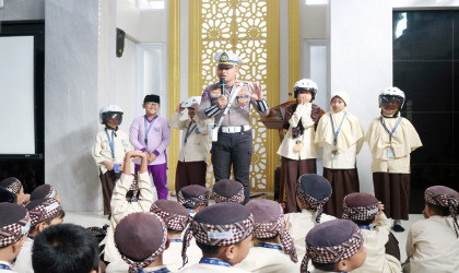 Sosialisasi Tertib Lalu Lintas Tanamkan Disiplin Sejak Dini di SD Muhammadiyah Jogokariyan