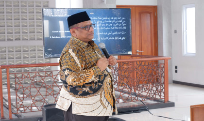 Pengajian dan Pembinaan GTK SD Muhammadiyah Jogokariyan: Memperkuat Pemahaman Ibadah Sesuai Tarjih Muhammadiyah